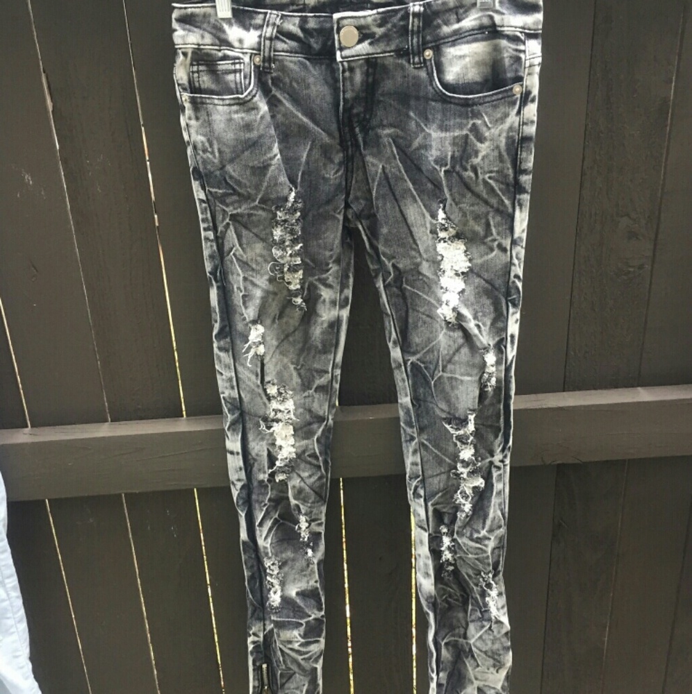 Ripped jeans